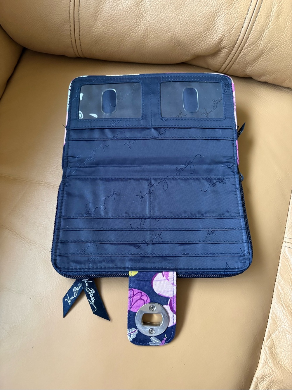 Vera Bradley Turn locked Wallet - Picture 3 of 4